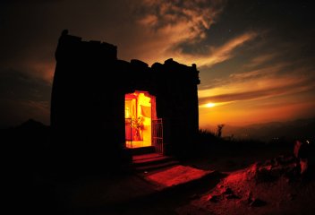 天上人间
